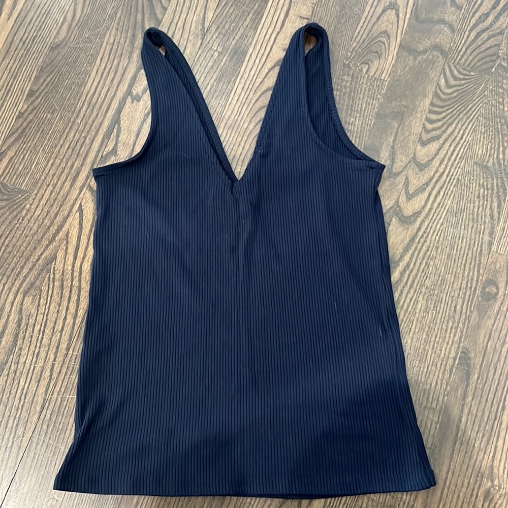 Banana Republic Ribbed Tank - Picture 3 of 3